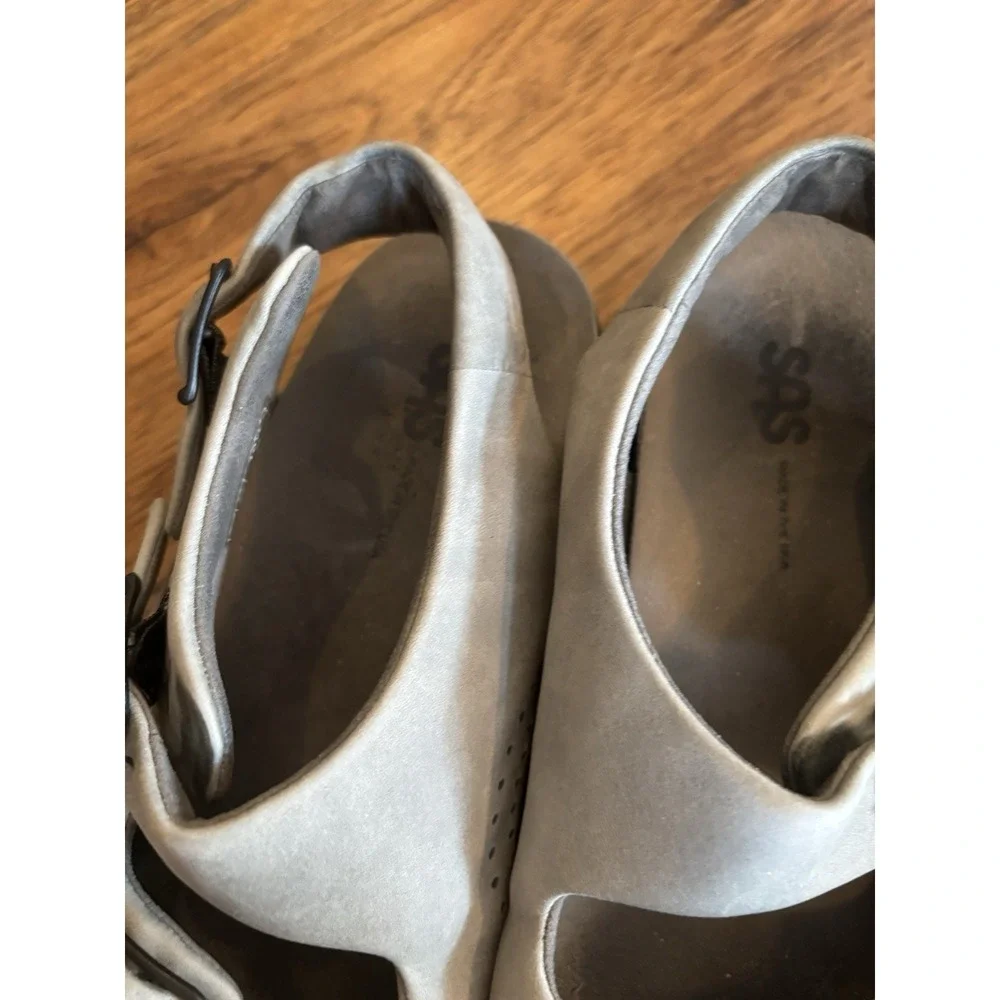SAS Bravo Womens 10.5 M Sandals Shoes Leather Gray Strappy Comfort Walking